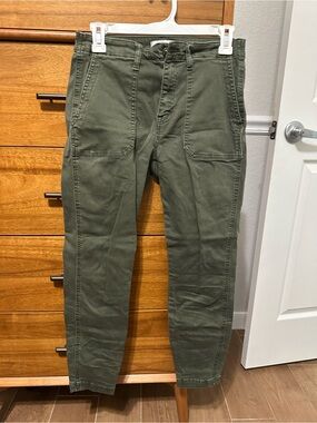 Studio Olive Utility Cargo Pants
